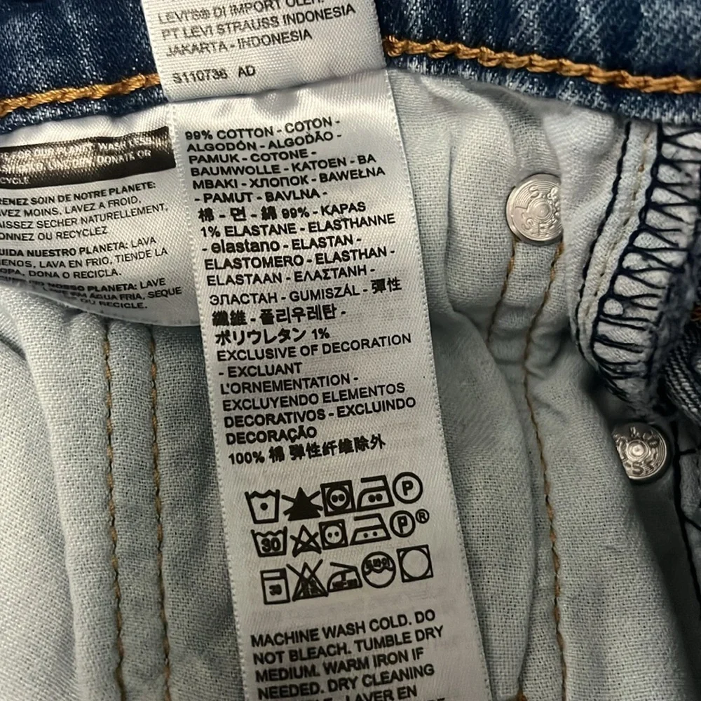 Levis size 30